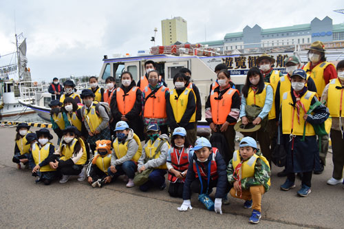 スカウトと指導者、夕日サンセットクルージング体験(2020-10-08)