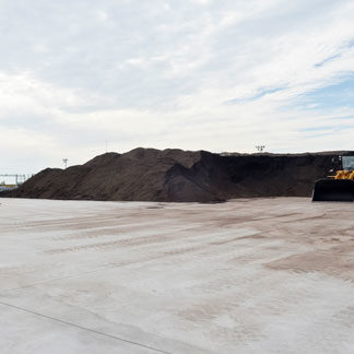 釧路火発の燃料貯蔵、西港にヤード設備完成(2020-10-09)