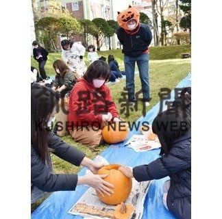 親子でカボチャランタン作り(2020-10-25)