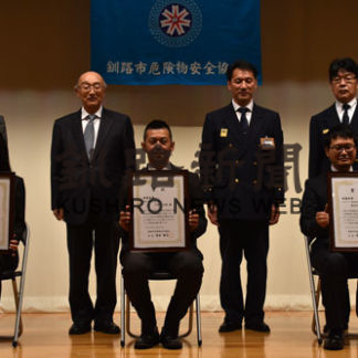 最優秀賞の３人表彰(2020-11-05)