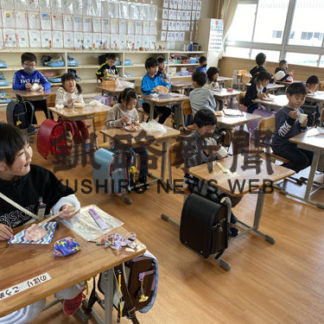 釧路ラーメンの歴史知って　共栄小で麺遊会食育授業　(2020-11-12)