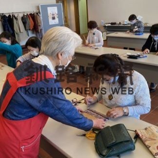 ペンケース製作に挑戦　道立釧路芸術館(2020-11-19)