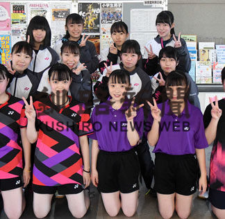 男子・武修館Ｖ、女子・釧北陽連覇　バドミントン釧根地区会長杯_1(2020-11-03)