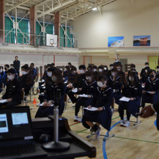 釧路市教育委員会とＪＣが出前授業(2020-11-03)