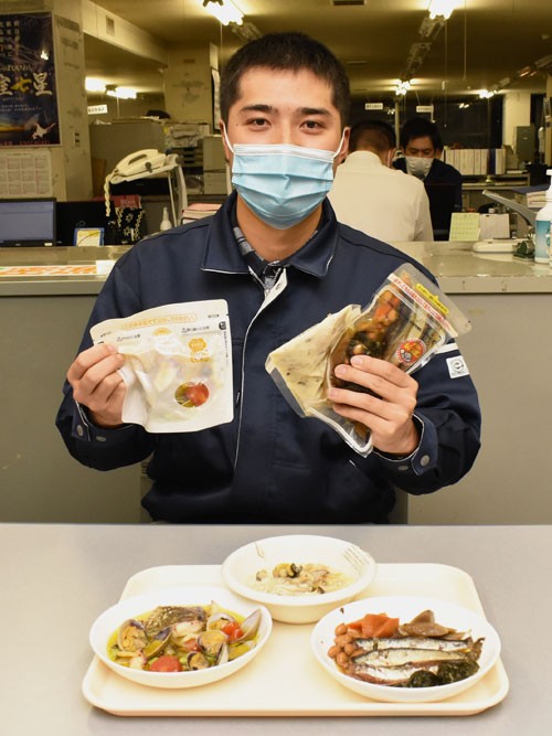 福島さん、3製品試作 研究終え離根(2020-11-27)