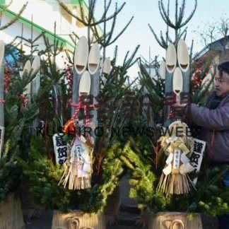 門松づくり最盛期(2020-12-24)