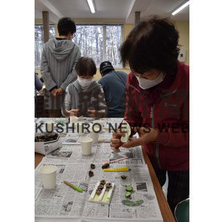 クルミの殻でキャンドル製作(2020-12-10)