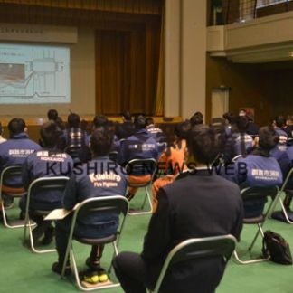 「常に冷静な運転を」　釧路市消防本部が緊急自動車安全研修(2020-12-17)