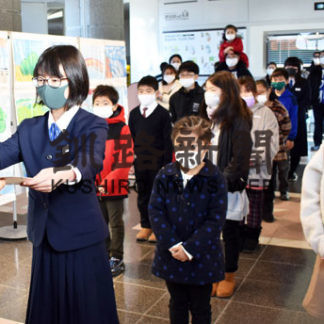 ユネスコ絵画展　佐々木さん最優秀(2020-12-21)