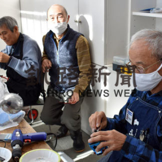 おもちゃのお医者さん子供笑顔に(2021-01-12)