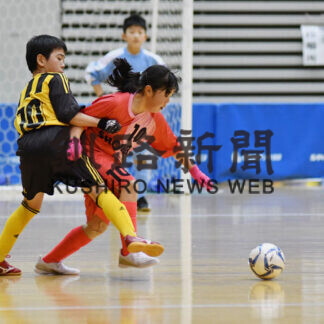 フットサルＵ１２　コンサＡなどブロック優勝(2021-02-01)