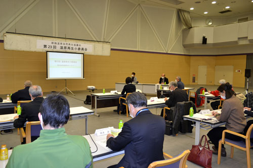 達古武湖内で16年ぶりウチダザリガニ確認 湿原再生小委(2021-01-22)