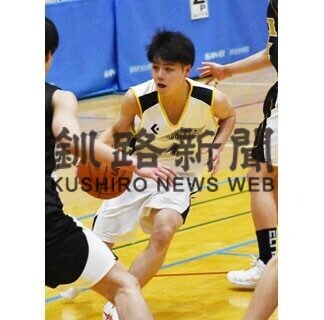 中標津、競り勝つ　釧新杯バスケＵ１８男子(2021-01-24)