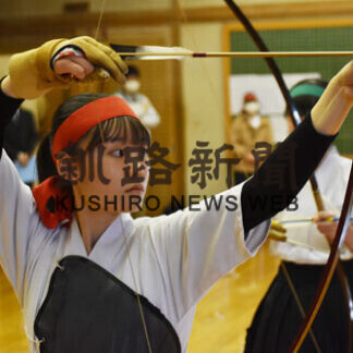 高校弓道個人戦、釧湖陵男女制す　(2021-01-17)