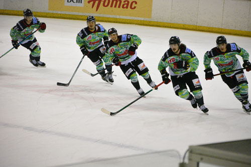 クレインズ 休戦でも準備 試合再開を信じ練習(2021-02-04)