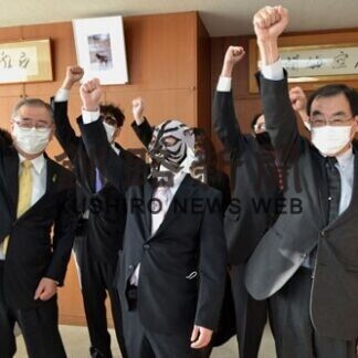 市に子供用マスク２０００枚寄贈(2021-02-25)