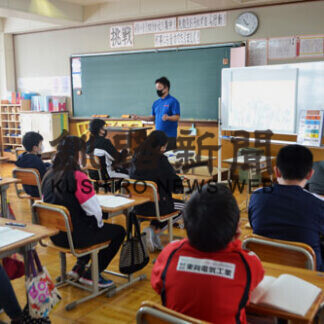 夢を持つ大切さ学ぶ　芦野小で出前授業　釧路ＪＣ(2021-02-07)