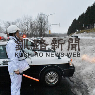 中標津署、４町でパトライト運動(2021-02-17)