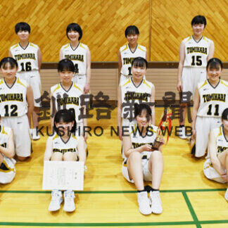 釧路町富原アベックＶ　男子２年ぶり、女子連覇_1(2021-02-07)