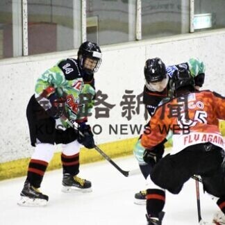 クレインズ熱いプレー　武修館高交え紅白戦(2021-02-24)