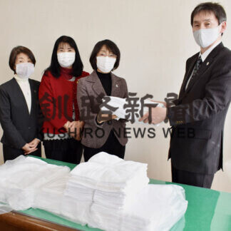更生保護女性会、釧路少年鑑別所に手作り雑巾を寄贈(2021-02-06)
