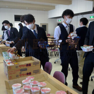 学生に食料品無料提供　コロナ禍で生活支援(2021-02-11)