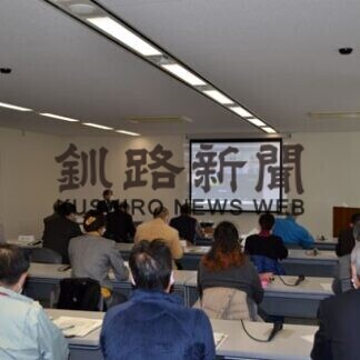 ガイドライン改定案を示す　地域づくり小委(2021-02-18)