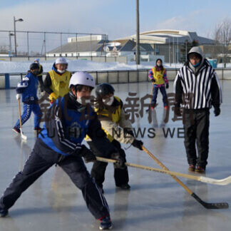 長ぐつアイホでクラス一つに　釧路東高(2021-02-04)