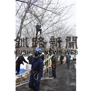 動物園の桜、てんぐ巣病から守れ　造園組合が防除奉仕(2021-03-22)