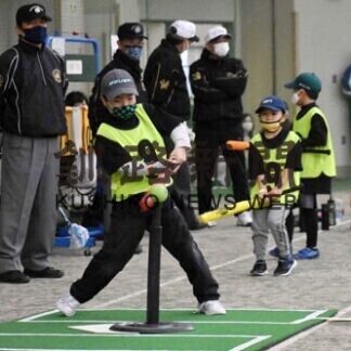 ティーボール体験会で競技に熱中(2021-03-29)