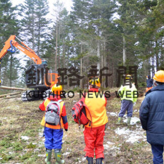 道教育大生が林業に理解(2021-03-14)