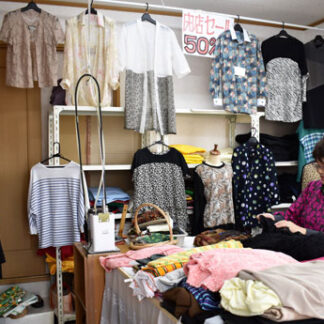閉店セールで最大５０％割引　洋品店「フレンド」　(2021-04-23)