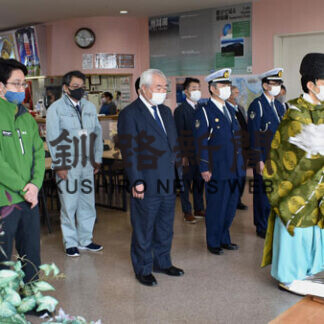 ルート開通安全を祈願　弟子屈摩周湖(2021-04-17)