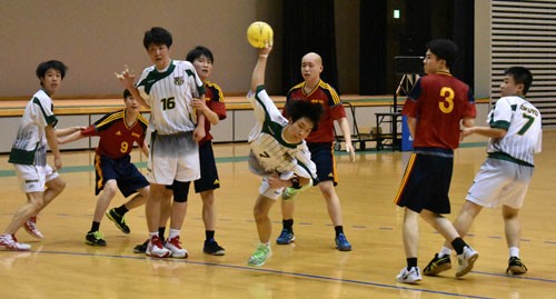 釧路一目指し熱戦 春季高校ハンドボール開幕(2021-04-18)