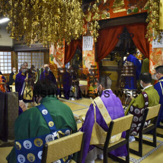 お釈迦様の生誕祝う(2021-04-14)