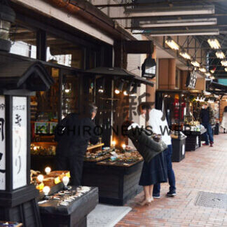 ＧＷの観光客、例年の８割(2021-05-07)