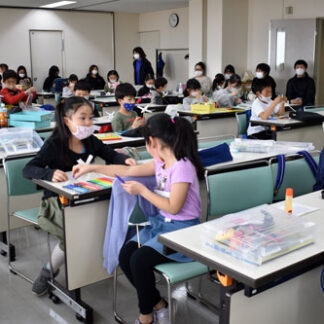 風車作り早速挑戦　少年少女発明クラブ開講(2021-05-02)