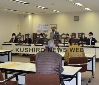 町長選無投票か　立候補者説明会、現職陣営のみ出席(2021-05-14)