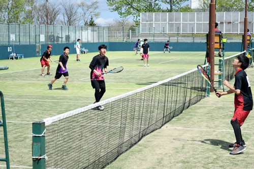 高体連ソフトテニス 好天の下、個人戦白熱(2021-05-19)