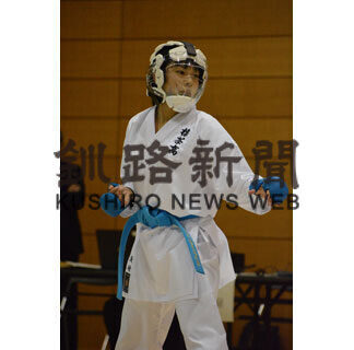 釧湖陵、高体連空手道 ３部門制す_1(2021-05-18)