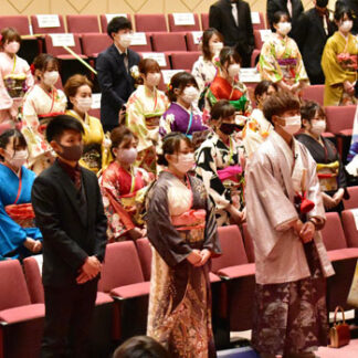 根室市で４カ月遅れの成人式(2021-05-03)