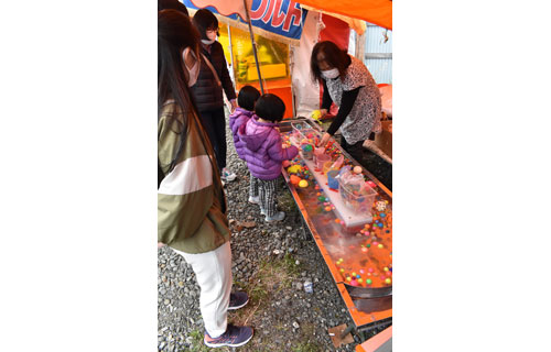 スーパーボールすくい、焼き鳥など屋台8店舗 みいちゃん祭り(2021-05-04)