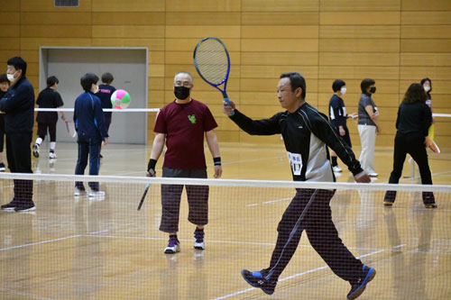 ミニテニス愛好家各地から50人 協会春季大会(2021-05-18)