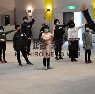 アドベンチャースクール開講式 児童らゲームで交流(2021-05-15)