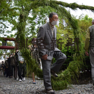 収束願い茅の輪くぐり 　三吉神社で大祓(2021-07-01)