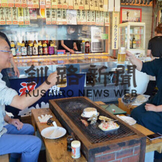 風物詩 岸壁炉ばた始まる　市民ら続々「待ちわびた」(2021-06-23)