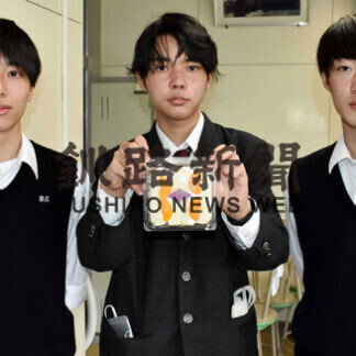 釧商業生考案の商品販売　パンやスイーツ、４品校内で(2021-06-16)