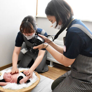 赤ちゃん写真撮影好評　育児中の心の支えに　釧路町・助産院マタニティアイ(2021-06-19)