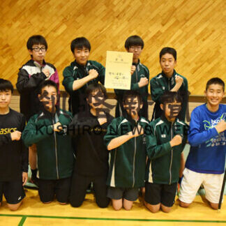 中体連バドミントン　釧鳥取２０年ぶり優勝(2021-06-27)