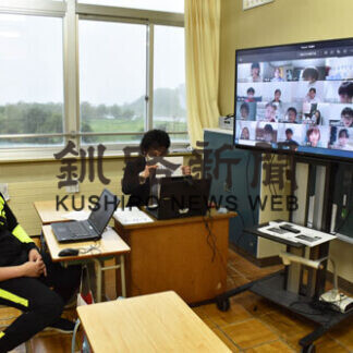 白糠小でオンライン授業試行(2021-06-09)